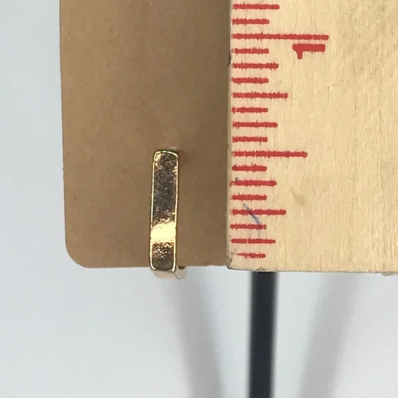 Fashion Jewelry Elegant Gold Hoop Earrings - Picture 3 of 5